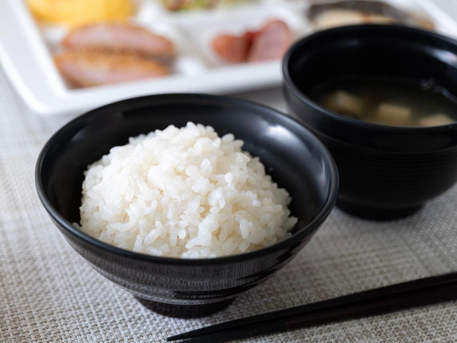 东西线市川妙典站前超级酒店 3* 市川市